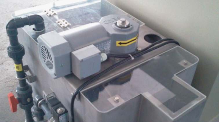 如何控制三相電機的轉速？